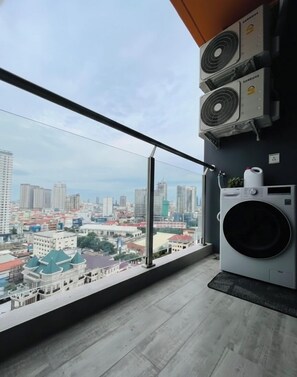 Apartamento Confort, vistas a la ciudad | Balcón