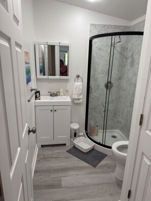 Towels, toilet paper