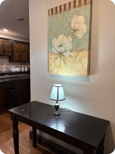 Tranquil 2-bedroom apartment next to Orbison Park