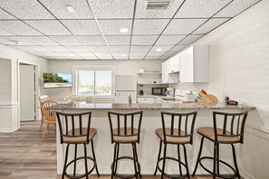 Fridge, microwave, oven, stovetop - Spacious 2BR Family Getaway Near the Beach (Fort Myers Beach)