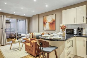 Interior - Notting Hill/Hyde Park - Cosy 2 Bed 2 Bath (Greater London)