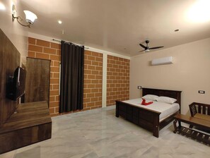 Casa | 5 habitaciones y tabla de planchar con plancha