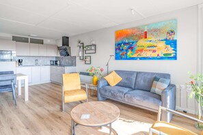 Apartment | Living room - 4 Person Apartment With sea View (De Koog)