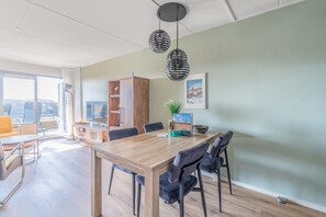 Apartment | Living room - 4 Person Apartment With sea View (De Koog)
