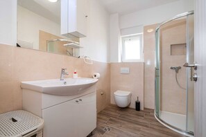 Apartment | Bathroom - MY Dalmatia - Apartment Blagdan 3 (Zadar)