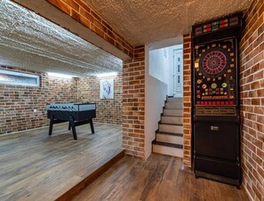 House | Games room - Charming Villa Near Benkovac (Benkovac)