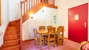 Dining - C. Ramoure A Ndeg205 - 2P6 (Modane)