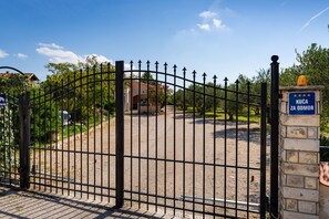 하우스 | 리셉션