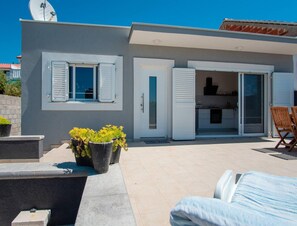 House | Exterior - Beachfront Holiday Home in Kosljun (Pag)