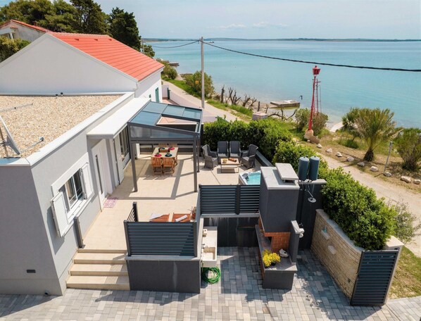 House | Exterior - Beachfront Holiday Home in Kosljun (Pag)