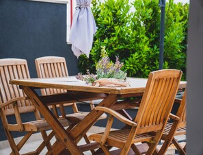 House | Balcony - Beachfront Holiday Home in Kosljun (Pag)