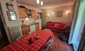 Interior - Apartment Near Cable car in Les Deux Alpes (Modane)