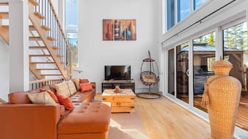 Smart TV, fireplace, table football