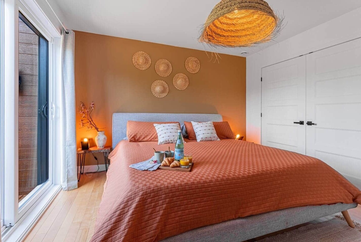 4 soverom, strykejern/-brett, wi-fi (inkludert) og sengetøy