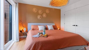 4 soverom, strykejern/-brett, wi-fi (inkludert) og sengetøy