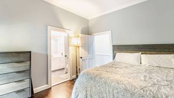 Fer et planche à repasser, Wi-Fi gratuit, draps fournis