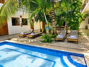 Outdoor pool - Hotel Centrico Tulum (Tulum)