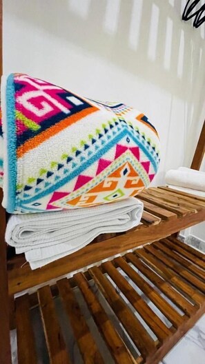 Iron/ironing board, free WiFi, bed sheets - Hotel Centrico Tulum (Tulum)