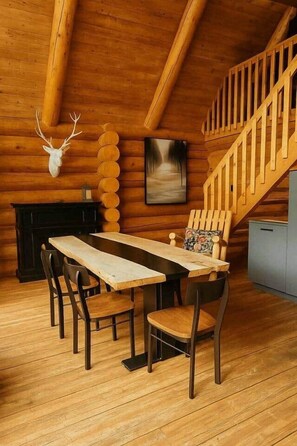Dining - 108 Rte du Valinouet (Saint-David-de-Falardeau)