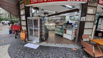 Apartment | Outdoor dining