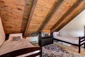 3 bedrooms, iron/ironing board, WiFi, bed sheets - Sky-High Tahoe Retreat: 3BR/1.5BA w/ Valley Views Near Ski Slopes & Lake (Stateline)