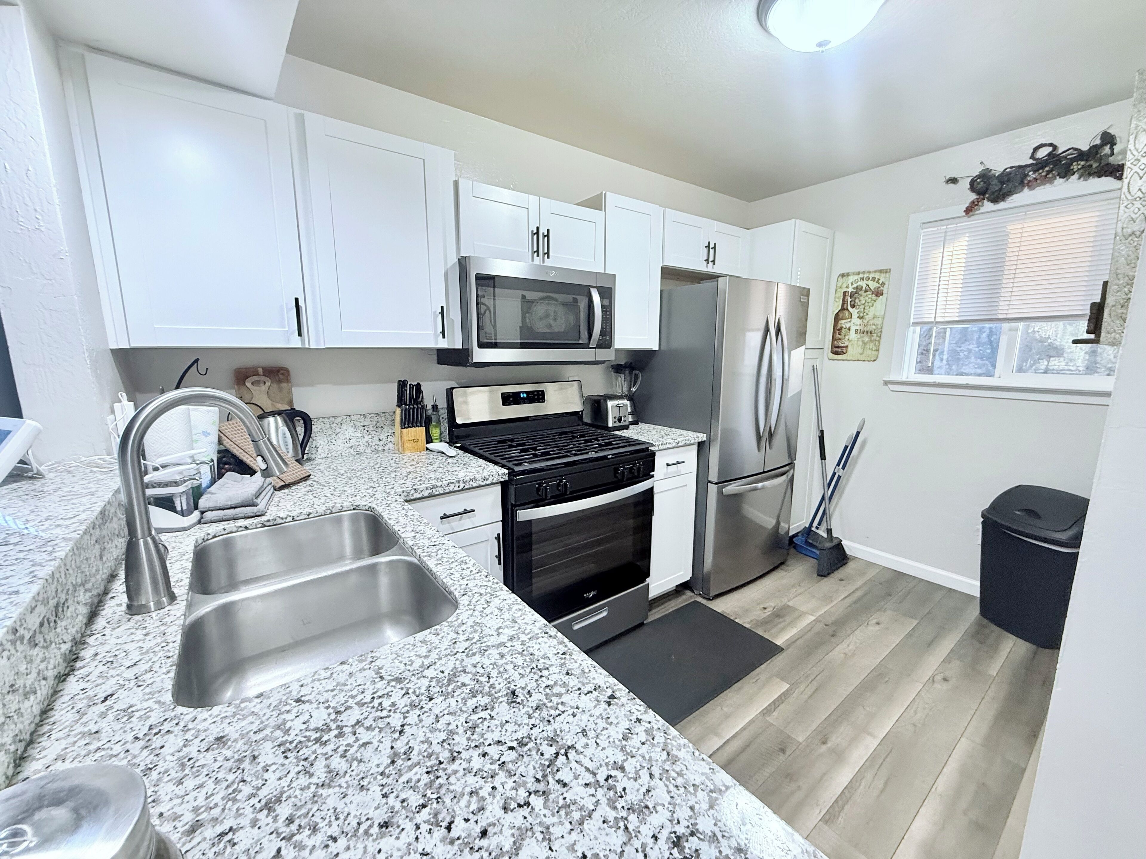 微波炉、烤箱、炉灶、洗碗机