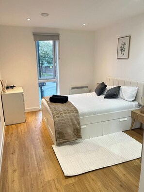 2 Schlafzimmer, Bügeleisen/Bügelbrett, kostenloses WLAN, Bettwäsche