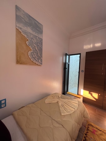 Basic Double Room | Free WiFi