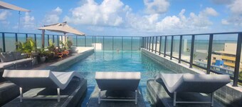 Beachfront apartment in Bessa