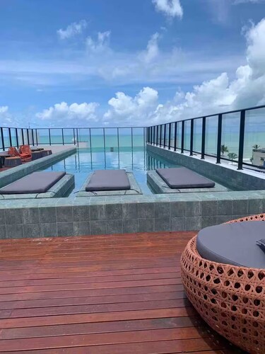 Beachfront apartment in Bessa