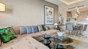 Living area - Cozy 1-bedroom apartment in Business Bay, Downtown (Dubai)