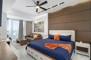 1 bedroom, desk, WiFi