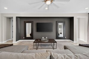 Televisie en een kantoor