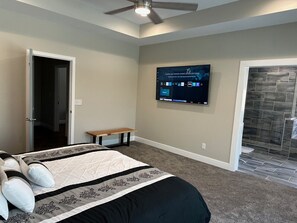 5 bedrooms, WiFi, bed sheets