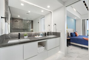 Bathroom - Encantmame Soleil | 1BR lockoff sleeps 4 (Playa Encanto)