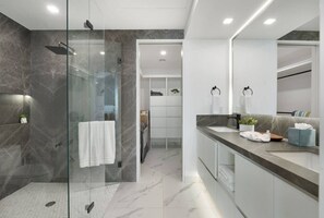 Bathroom - Encantmame Soleil | 1BR lockoff sleeps 4 (Playa Encanto)