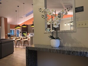 Interior - Vista Lux • Luxury Acre Retreat Near Mount Dora (Mount Dora)