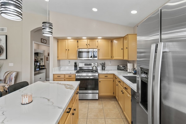 Microonde, forno, piano cottura, lavastoviglie