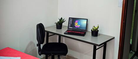 4 chambres, fer et planche Ă repasser, Wi-Fi, literie fournie