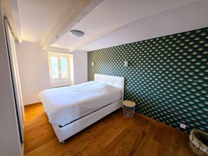 3 Schlafzimmer, Bügeleisen/Bügelbrett, Reisekinderbett, kostenloses WLAN