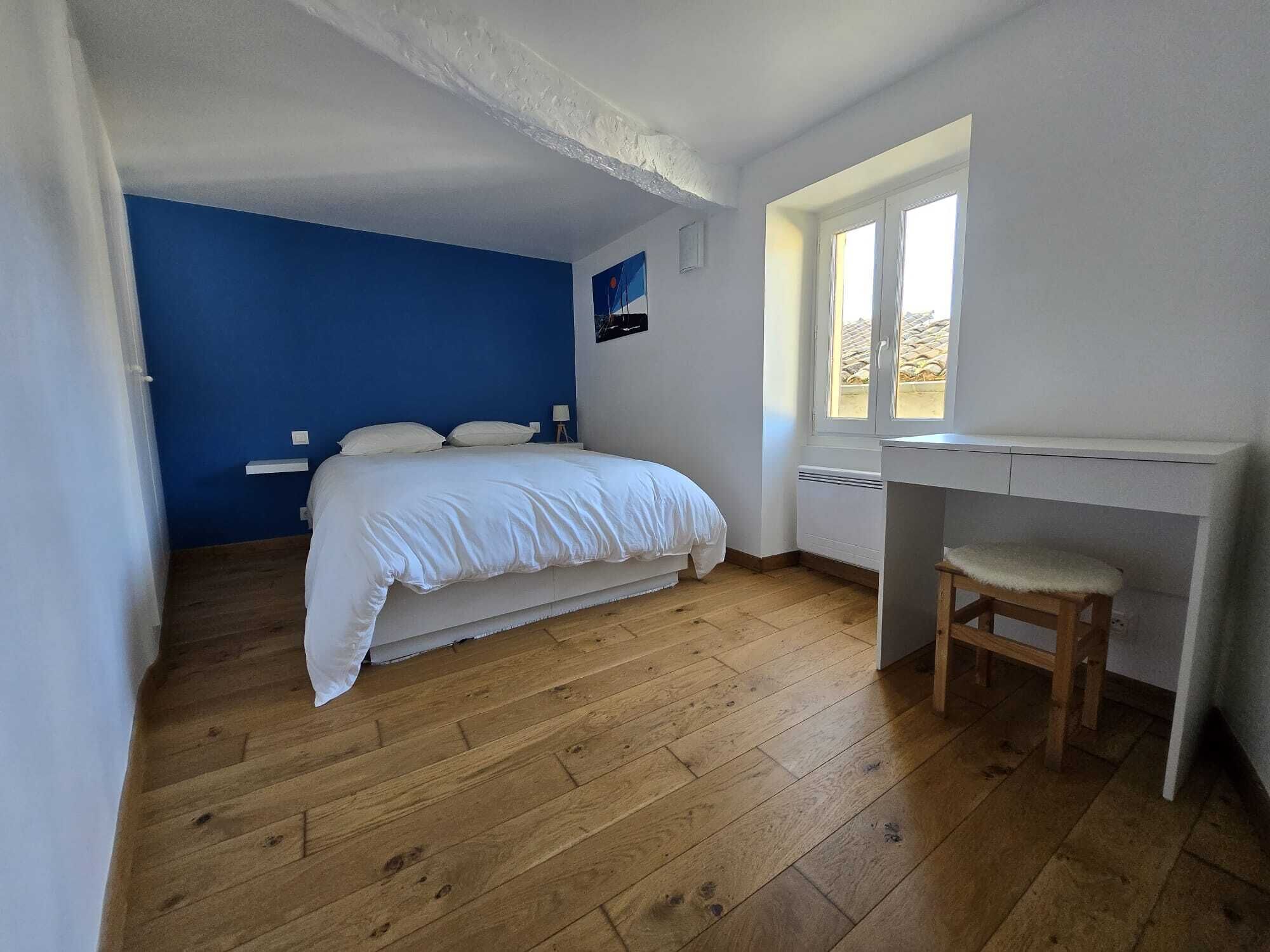 3 chambres, fer et planche à repasser, lit parapluie, Wi-Fi gratuit