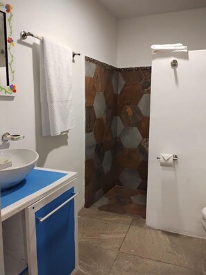 Bathroom - Habitaciones Economicas (Mérida)