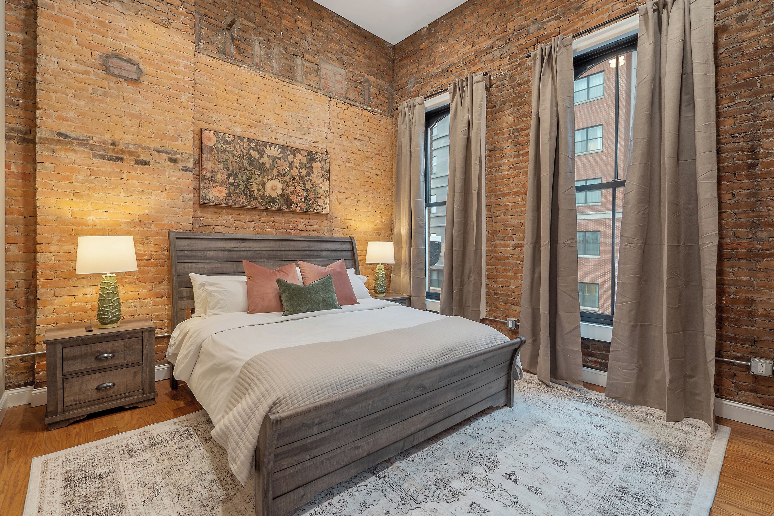 2 chambres, fer et planche à repasser, Wi-Fi, draps fournis