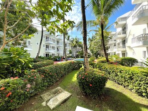 Estudio Deluxe, alberca privada, en el área del jardín | Vista desde la habitación