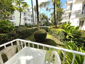 Estudio Deluxe, alberca privada, en el área del jardín | Terraza o patio