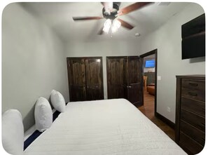 3 bedrooms, WiFi, bed sheets