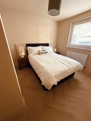 2 Schlafzimmer, Bügeleisen/Bügelbrett, WLAN, Bettwäsche