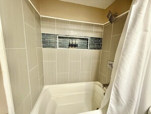 Hårtørrer, håndklæder, Sæbe, Shampoo