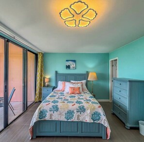 3 bedrooms, iron/ironing board, free WiFi, bed sheets - Whistfully Wilde a delightful 3-bedroom condo Located in Coakley Bay (Christiansted)