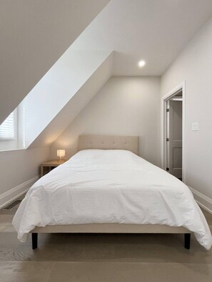 مكواة/لوح كي وخدمة الإنترنت